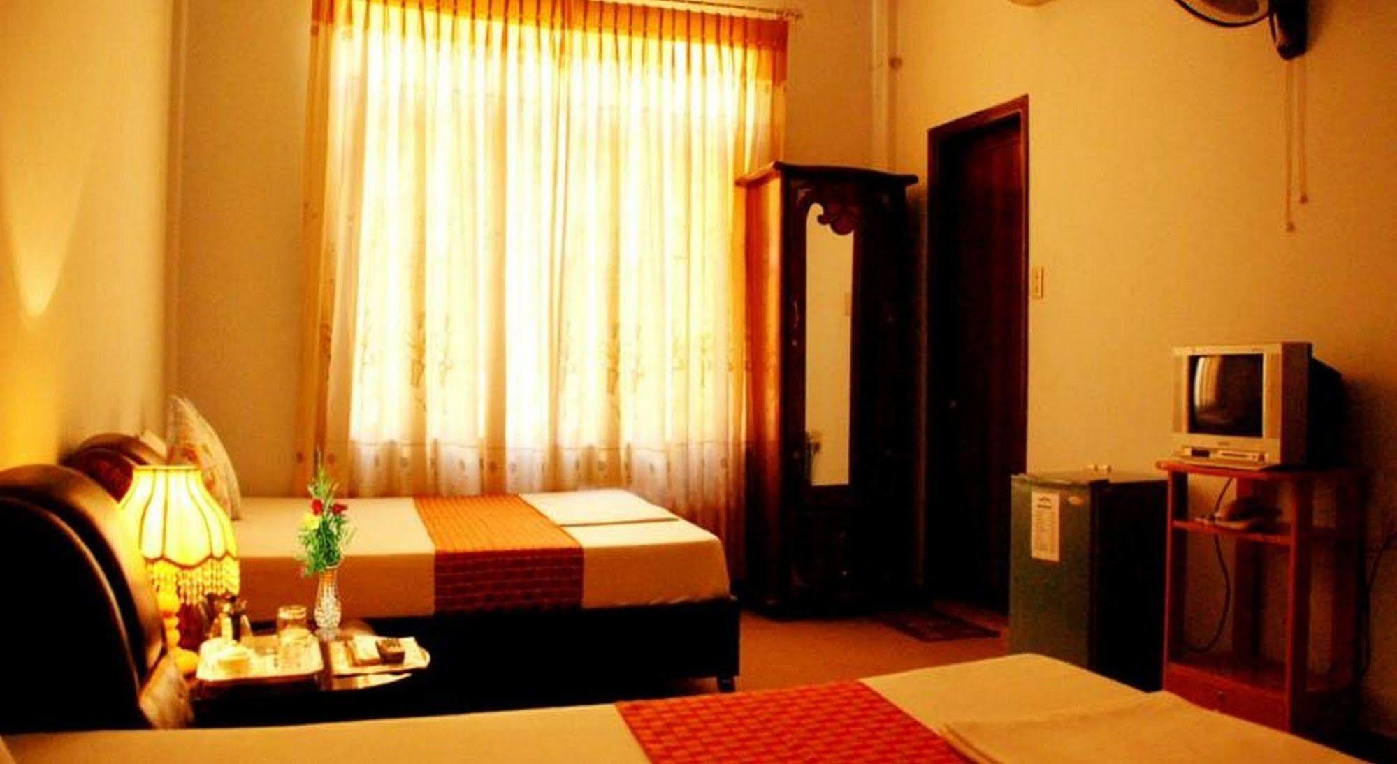 Phong Nha Hotel Hue Buitenkant foto