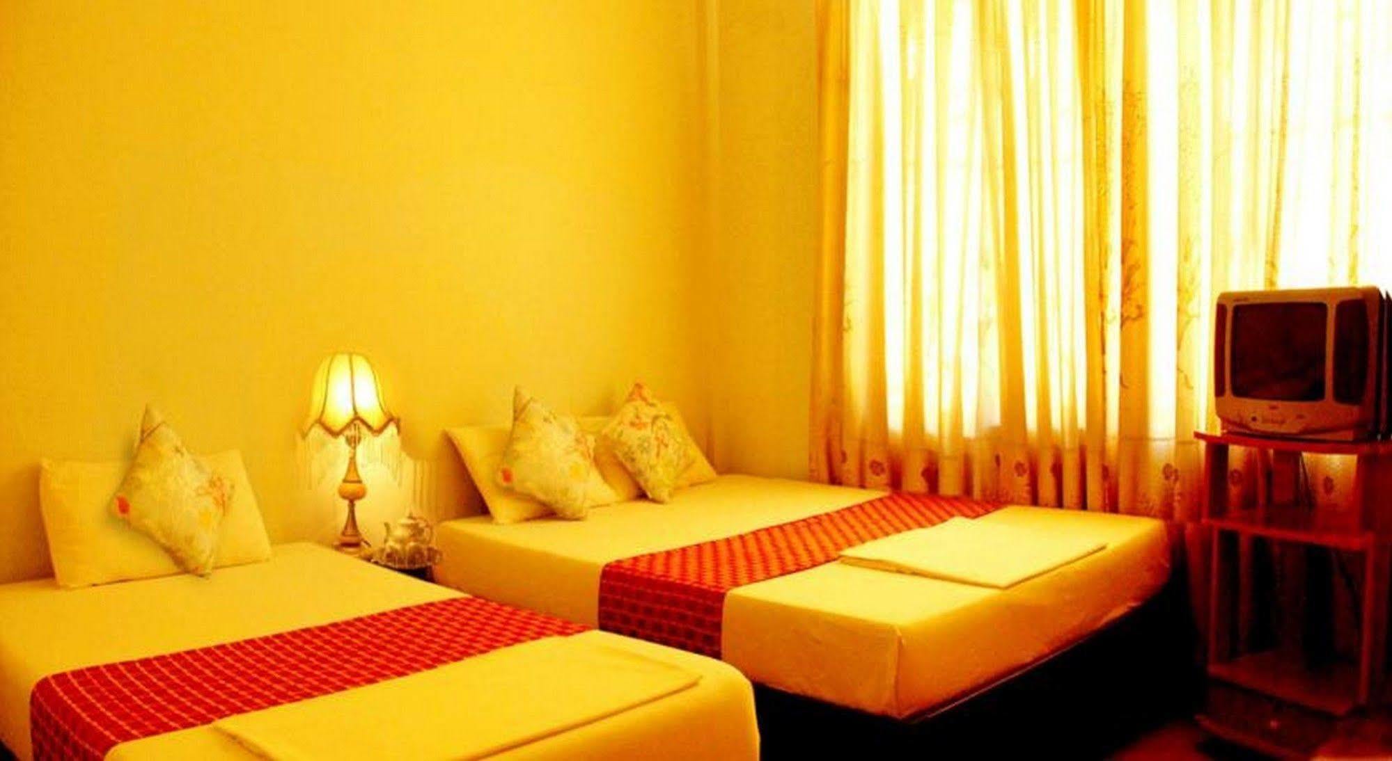 Phong Nha Hotel Hue Buitenkant foto