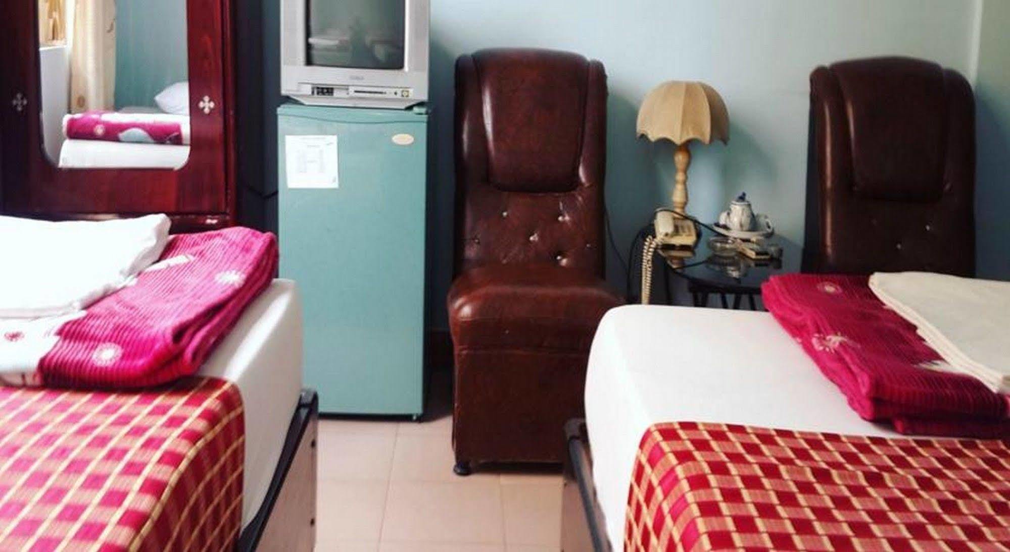 Phong Nha Hotel Hue Buitenkant foto